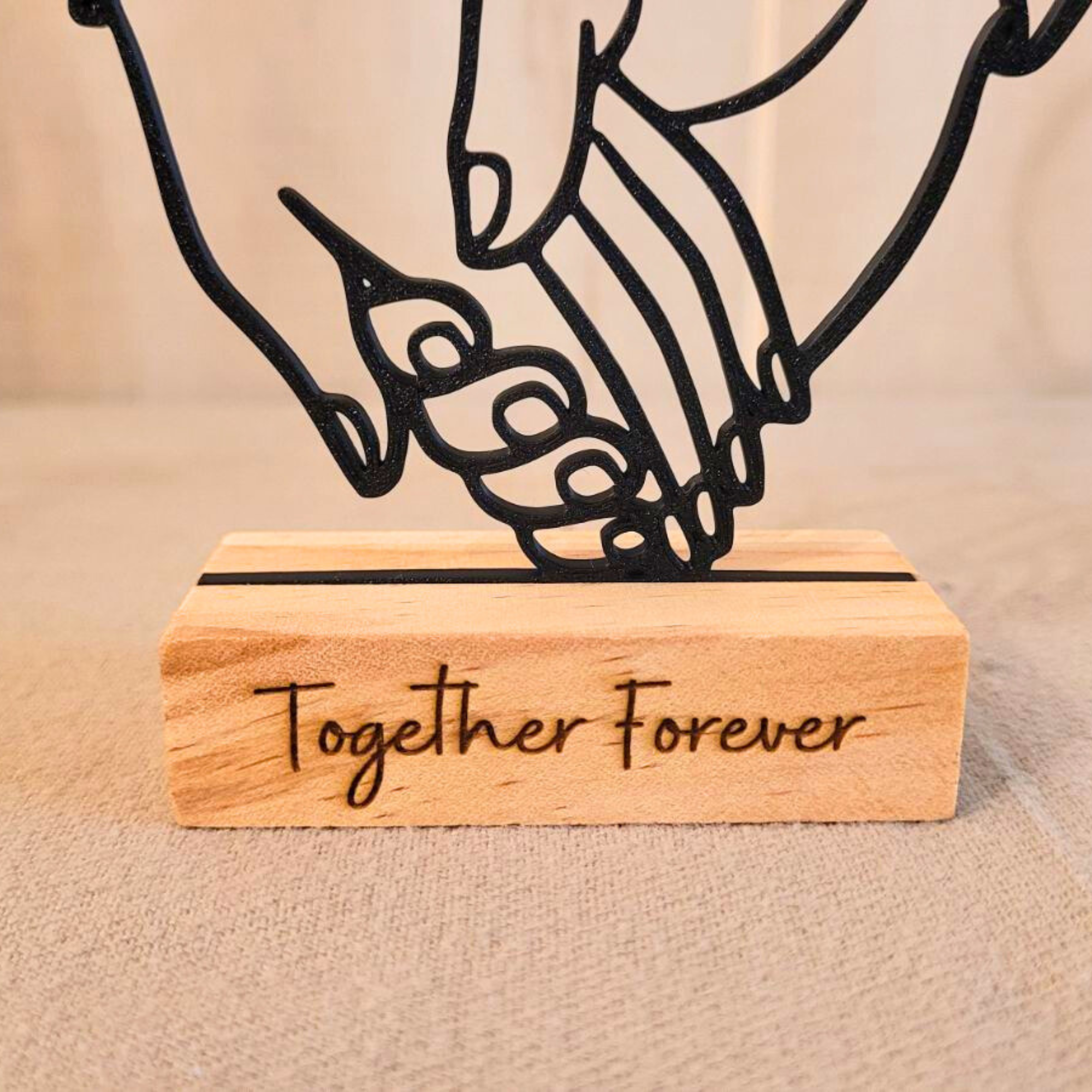 Personalized Hand Holding Line Art Decor, Custom 3D printed Couple Keepsake with Names, Wedding, Engagement & Anniversary, Valentines Gift